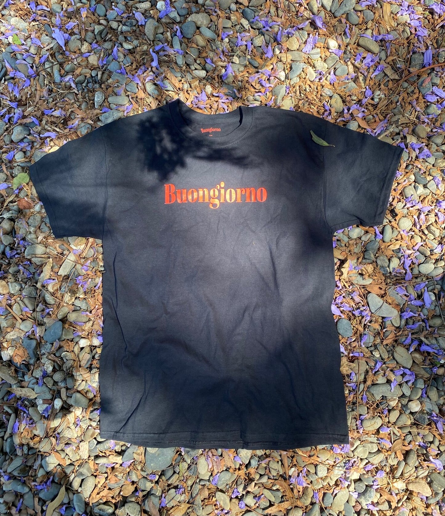 BUONGIORNO BAND TEE | UNISEX BLACK/RED